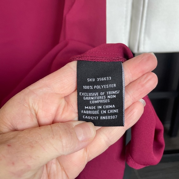 NWT Beautiful Wine Coloured Tank Top - Picture 3 of 5